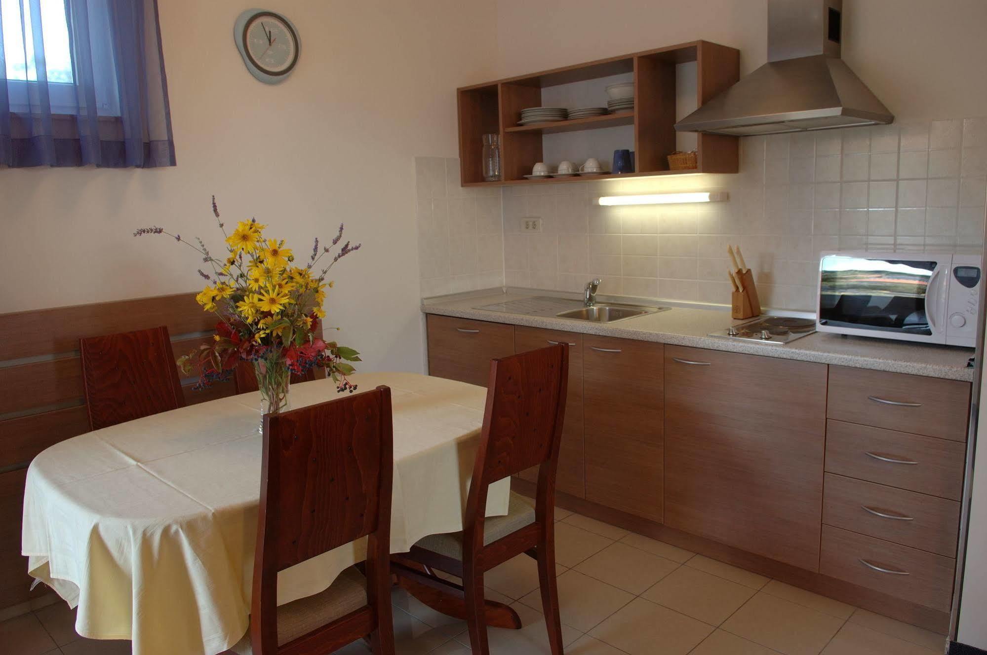 Apartmani Marija Postira Zewnętrze zdjęcie